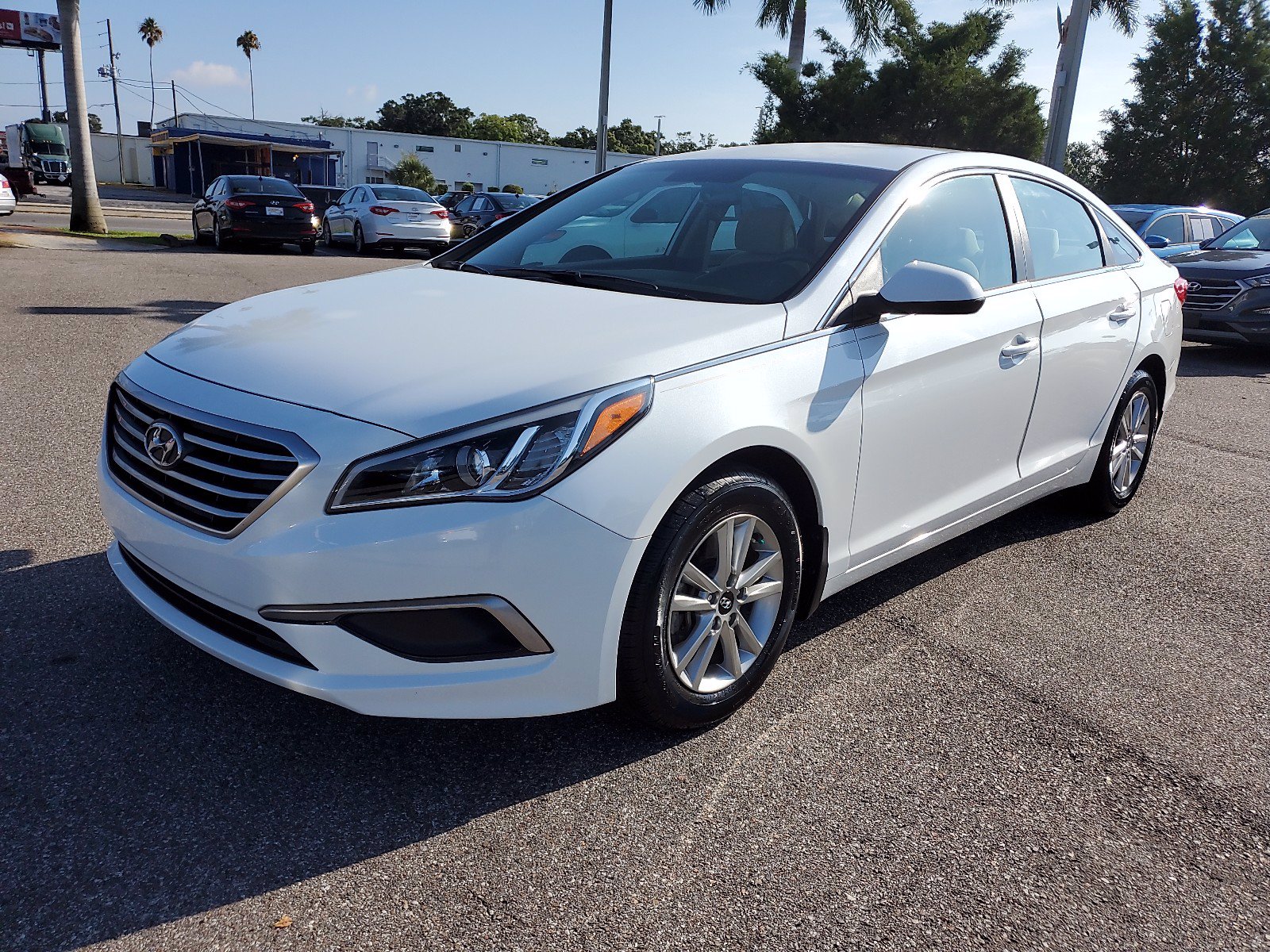 Certified Pre-Owned 2017 Hyundai Sonata SE 4dr Car in St. Petersburg # ...