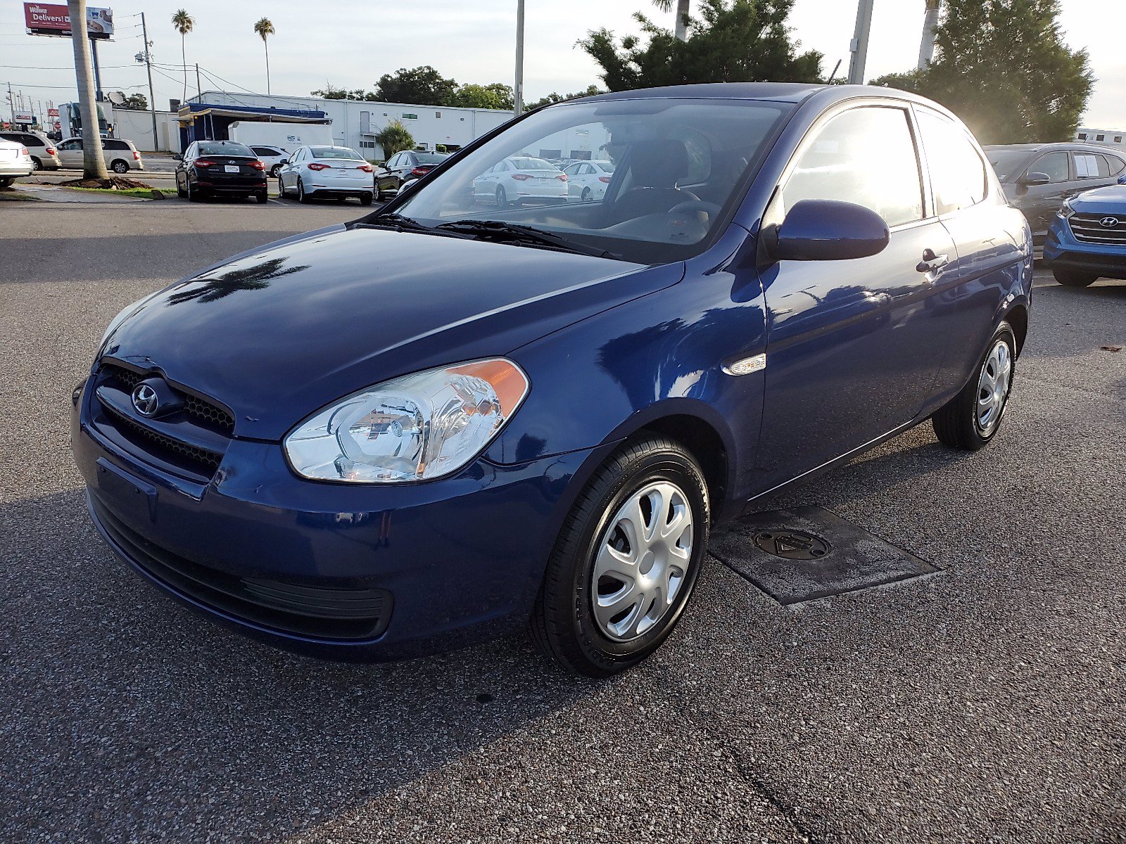 PreOwned 2009 Hyundai Accent Auto GS Hatchback in St