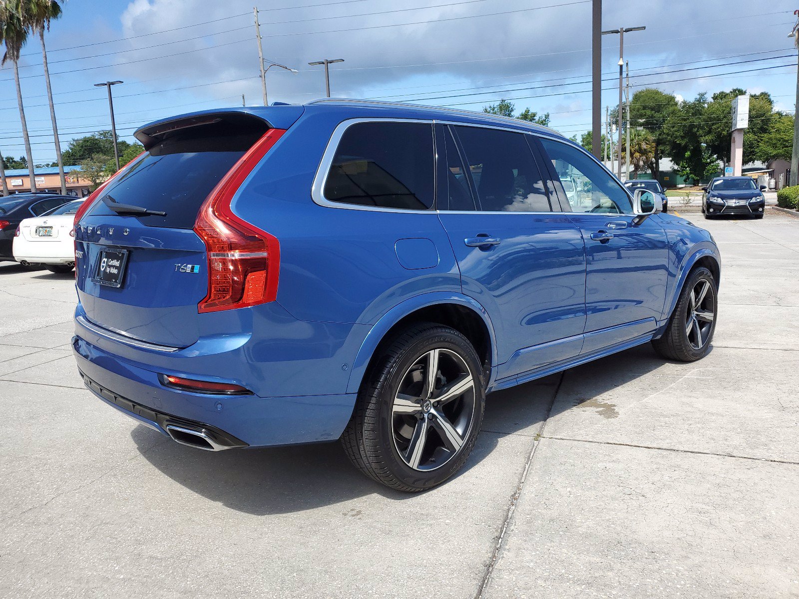 Certified Pre-Owned 2017 Volvo XC90 R-Design AWD SUV